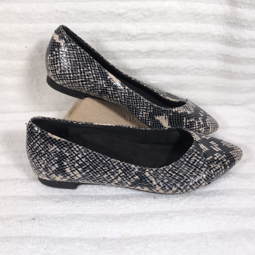 Vionic Caballo Snakeprint Flats Size 6 Shoes Ballet Pointed Toe Comfort Work